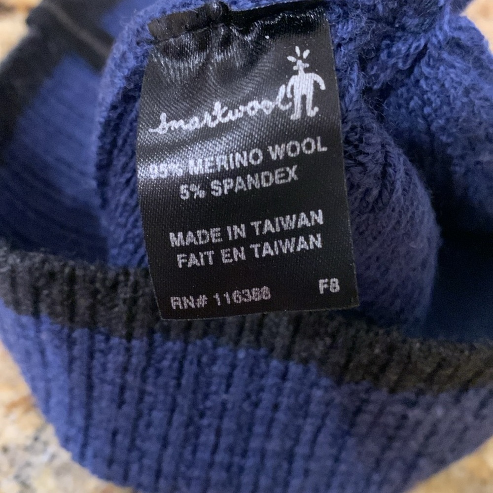 Smartwool hat - Picture 3 of 3
